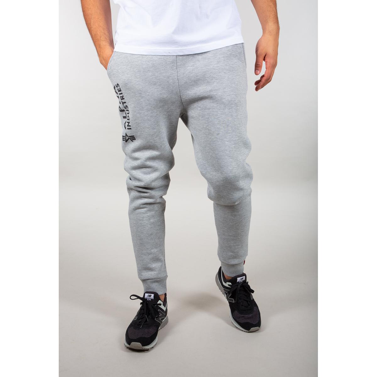 product/1/1/116368-17-alpha-industries-basic-jogger-ai-001.jpg