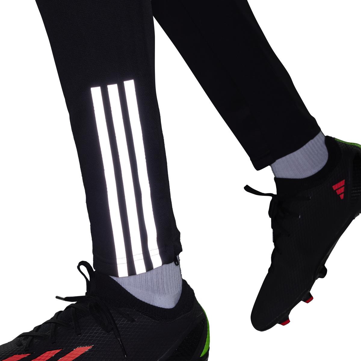 product/a/d/adidas_il7265_7_apparel_on_model_detail_view_2_white.jpg