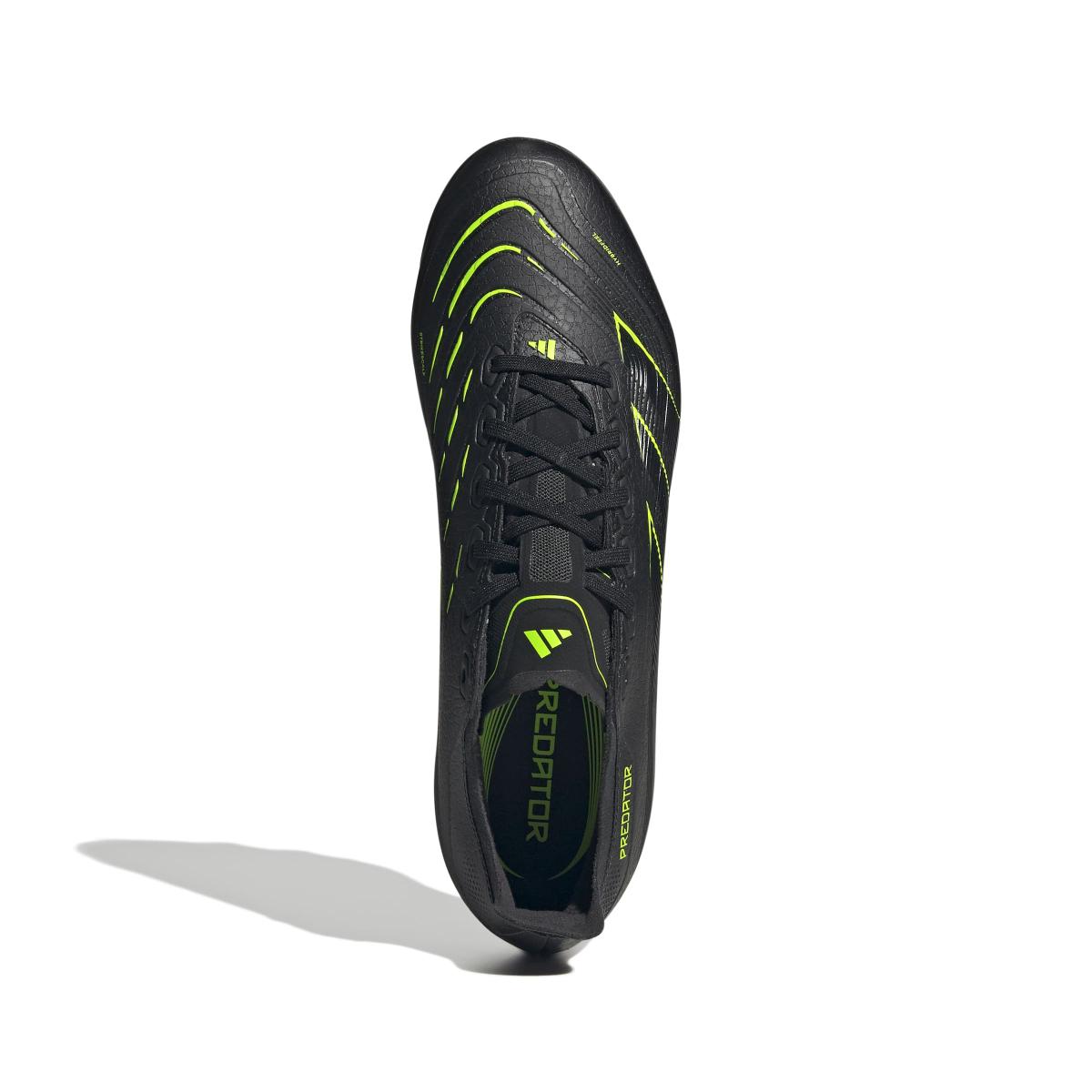 product/a/d/adidas_ji1137_2_footwear_photography_top_portrait_view_white-nw091625.jpg