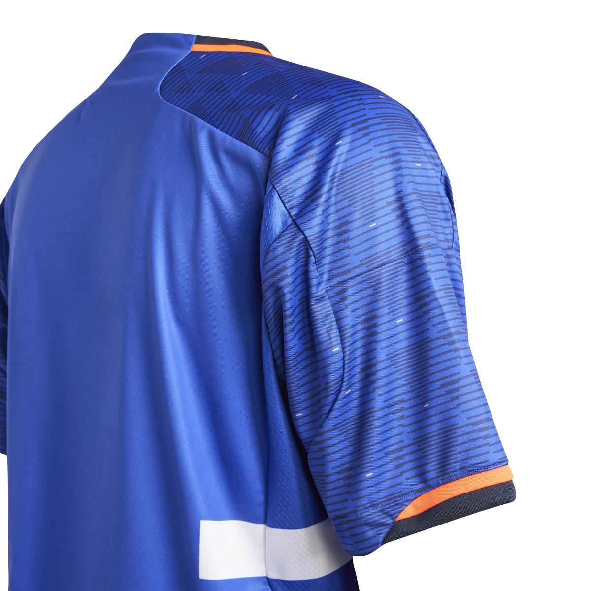 product/a/d/adidas_jp4335_6_apparel_photography_detail_view_2_white.jpg
