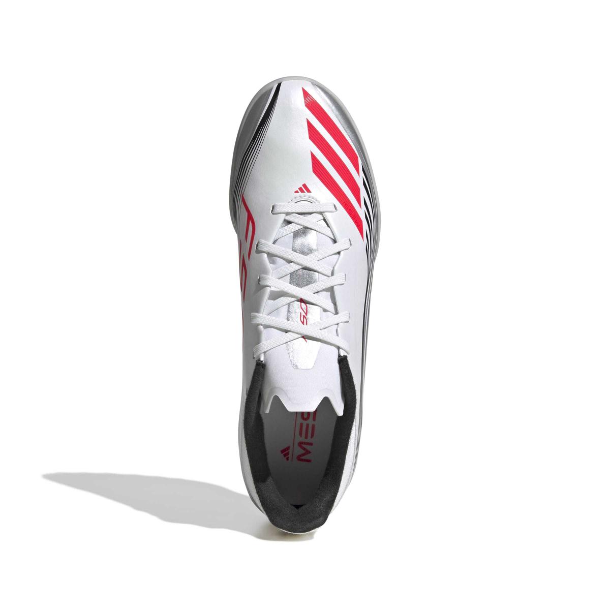 product/a/d/adidas_jp7448_2_footwear_photography_top_portrait_view_white.jpg