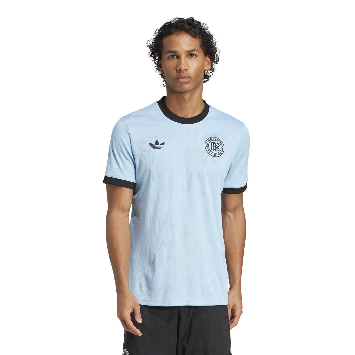 product/a/d/adidas_jy1315_3_apparel_on_model_standard_view_white.jpg