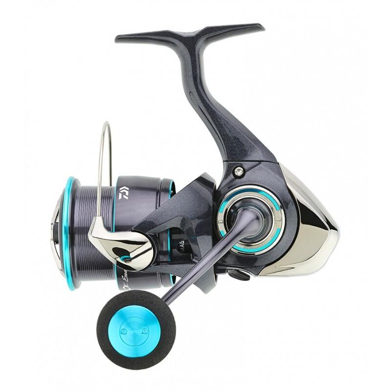 product/d/a/daiwa_emee23lt2500sh_noir_1.jpg