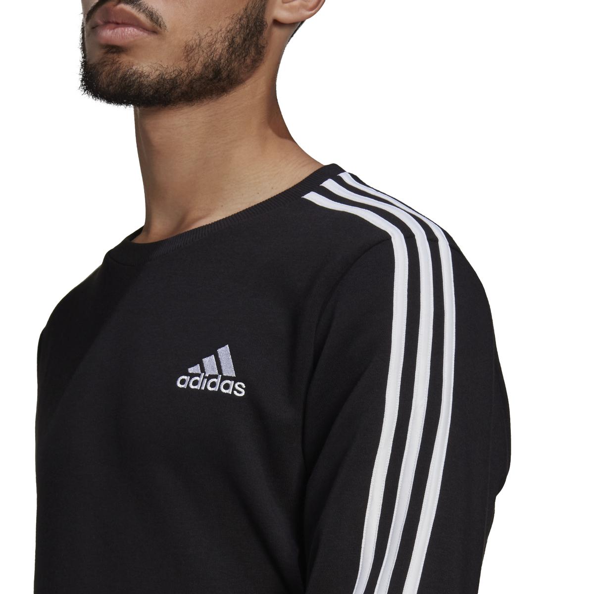 product/g/k/gk9106_app_on-model_detail-1_white.jpg