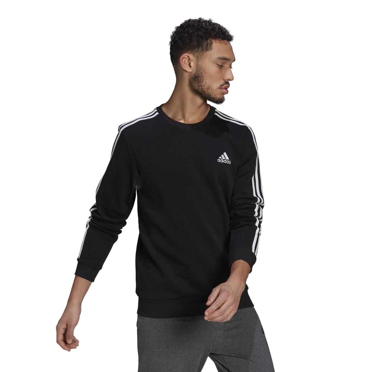 product/g/k/gk9106_app_on-model_walking_white.jpg