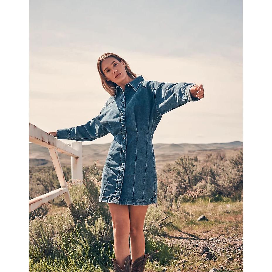 product/w/r/wrangler-112370802-blue-3.jpg