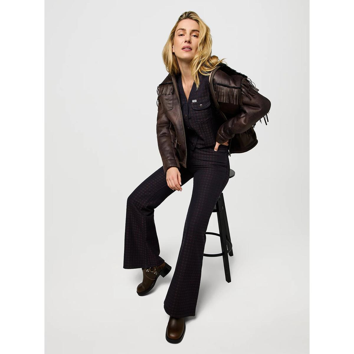 product/w/r/wrangler-112371600-brown-16.jpg