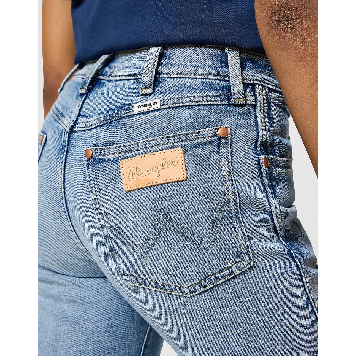 product/w/r/wrangler_112356409_frosty-silver_5.jpg
