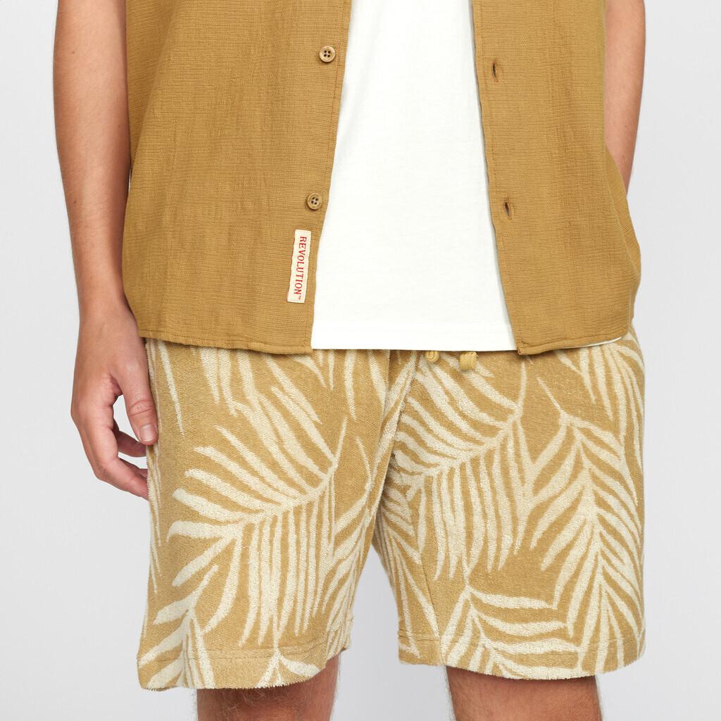 product/r/e/revolution_3927-khaki_4.jpg