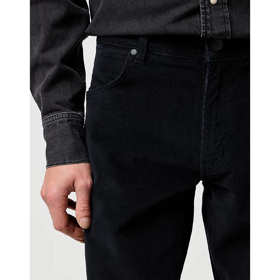 product/w/r/wrangler-112370723-black-9.jpg