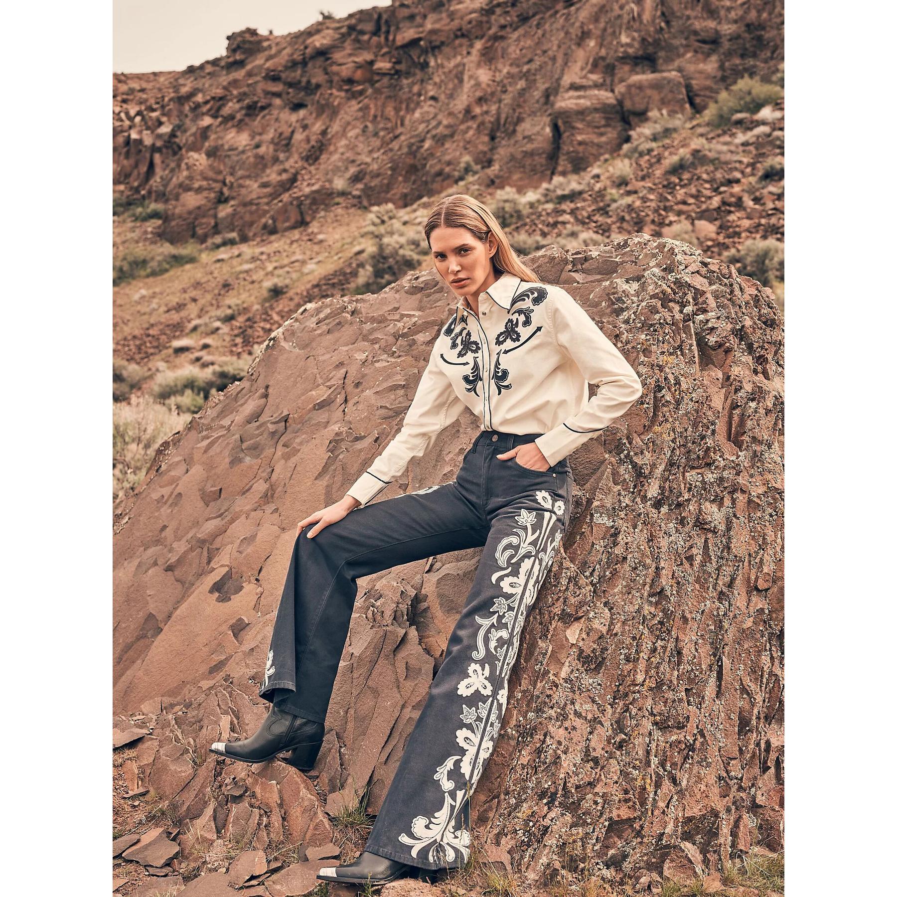 product/w/r/wrangler-112370786-white-4.jpg