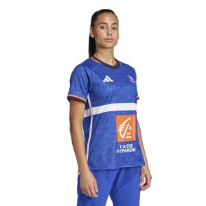 product/a/d/adidas_jp4336_4_apparel_on_model_walking_view_white.jpg