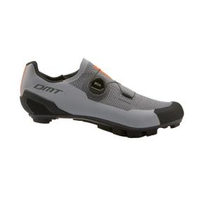 10dmt23km300062-scarpe-ciclismo-dmt-km30-grigio-nero