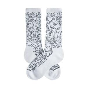 jl0763-white-calze-jimmy-lion-keith-haring-community-bianco
