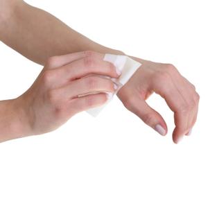 qw0301-confezione-da-100-asciugamani-senza-alcol-powercare-bianco-tu