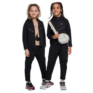 86m880-023-set-per-bambini-nike-essential-fleece-nero
