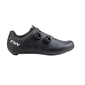 nwb80251040-black-white-scarpe-ciclismo-northwave-revolution-bianco-nero