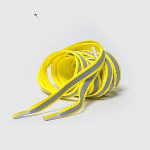 521401-lacci-con-nastro-riflettente-rainette-giallo-120-cm