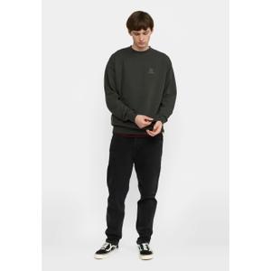 product/r/e/revolution_2794-piz-black_black_6.jpg