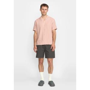 product/r/e/revolution_3927-dustpurple_dustpurple_3.jpg