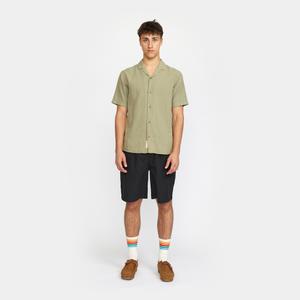 product/r/e/revolution_3927-lightgreen_2.jpg
