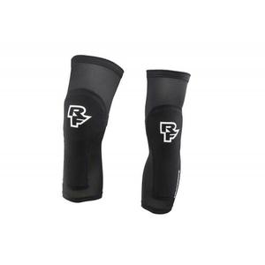 rfab00500-ginocchiera-race-face-charge-stealth-bianco-nero