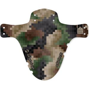 fe-s093-parafango-anteriore-riesel-design-schlamm-pe-pixel-camo-tu