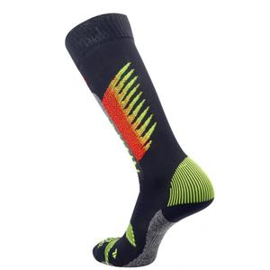 1995107-un-paio-di-calze-da-sci-rywan-atmo-pro-climasocks-giallo-nero