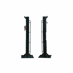 0012360-set-di-2-paletti-fissi-quadrati-padel-con-basi-a-vite-softee-equipment-verde-80x80-mm
